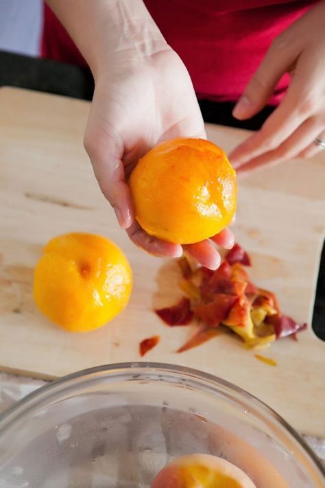 How To Easily Peel Peaches Without a Knife — Cooking Lessons from The Kitchn | The Kitchn Peeling Peaches, Peel Peaches, Cooking Pork Roast, Cooking Fresh Green Beans, Peach Bread, How To Peel Peaches, Best Chefs Knife, Broccoli Cheese Casserole, Perfect Peach