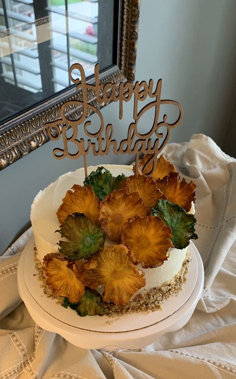 Pineapple Decorated Cake, Dried Pineapple Flowers, Pineapple Cake Decoration, Scratch Desserts, Bakery House, Delish Cakes, Carrot Cake With Cream Cheese, Pineapple Flowers, Cake Girl