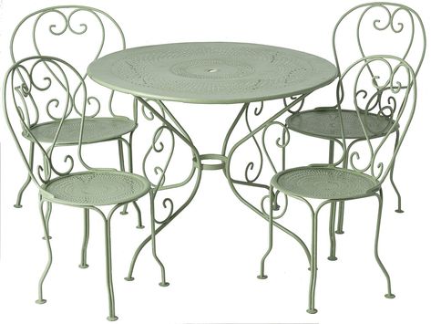 Green Wrought Iron Patio Furniture, European Backyard, 40th Invite, Florist Workshop, Iron Garden Furniture, Wrought Iron Outdoor Furniture, Iron Garden Chairs, Steel Artwork, Wrought Iron Garden Furniture