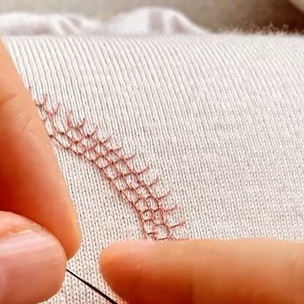 Marlen Meiners | Mender on Instagram: "Blanket stitch is a versatile stitch. It can be used to mend holes (scotch darning) as well as to create beautiful embroideries to hide stains (honeycomb stitch) I will be teaching this technique in English in my upcoming workshop in Porto at @knitwithfriends . in my „scotch darning workshop“ on June 3rd. Please visit @knitwithfriends for more information. You can find all my upcoming workshops in my bio (link) 😉🪡 #scotchdarning #honeycombstitch #vis Scotch Darning, Mend Holes, Honeycomb Stitch, June 3rd, Blanket Stitch, Beautiful Embroidery, Scotch, Being Used, Honeycomb