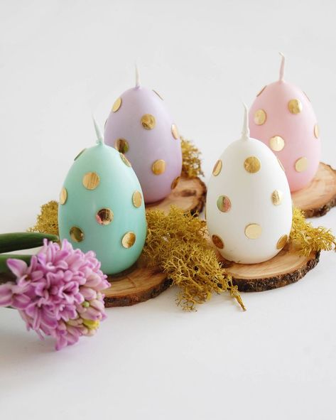 Easter Tableware, Easter Dinner Table, Easter Crafts For Adults, Egg Candle, Safe Candles, Floral Napkins, Easter Candles, Easter Eggs Diy, Easter Flowers