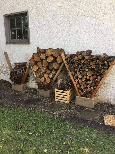 Small Deck Decorating Ideas, Firewood Storage, Work Diy, Inspire Me Home Decor, Diy Holz, Kids Wood, Outdoor Wood, Wood Working For Beginners, Into The Woods