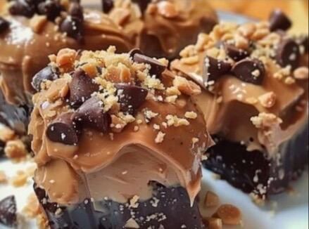 Indulge in Alaska’s Sweetest Secret: No-Bake Moose Farts Recipe! - NewsBreak Benne Wafers Recipe, Moose Farts, Pink Lemonade Recipes, Peanut Butter Balls Recipe, Homemade Soft Pretzels, Homemade Sweets, Homemade Donuts, Peanut Butter Balls, Funnel Cake