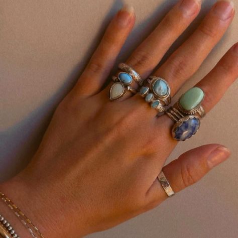 Styled by YOU! ⭐️ We love seeing how you style your rings! Keep tagging us so we can feature you 🫶🏽 Rings Ideas How To Wear, Ring Tour, Ring Inspo Jewelry, Making Rings, Ring Inspo, Diy Jewlery, Pretty Jewelry, Granola Girl, Funky Jewelry