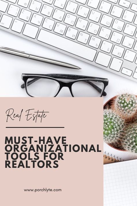 Realtor Organization Binder, Realtor Planner Real Estate Agents, Real Estate Binder, Real Estate Agent Home Office Ideas, Real Estate School Supplies, Real Estate Office Organization, Realtor Office Organization, Things Realtors Need, Real Estate Agent Supplies