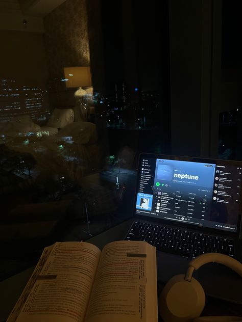 reading with music Listening To Music Dark Aesthetic, Book And Spotify Aesthetic, Reading With Music, Reading Spotify Playlist Cover, Reading And Music Aesthetic, Music Listening Aesthetic, Vibing To Music Aesthetic, Listen To Music Aesthetic, Adam Core