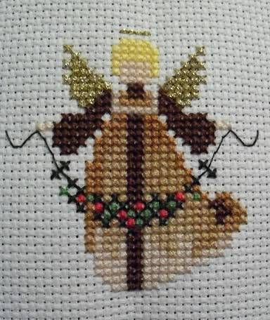 Cross Stitch Angel Ornaments, Angel Cross Stitch Pattern, Embroidery Angel, Christmas Cross Stitch Patterns Free, Cross Stitch Embroidery Patterns, Embroidery Patterns Ideas, Cross Stitch Angels, Holiday Cross Stitch, Xmas Cross Stitch