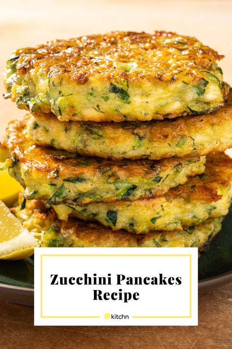 Salty Pancakes Recipes, Salty Pancakes, Zucchini Pancakes Recipe, Squash Pancakes, Savoury Pancake Recipe, Spinach Pancakes, Fluffy Pancake Recipe, Zucchini Pancakes, Zucchini Feta