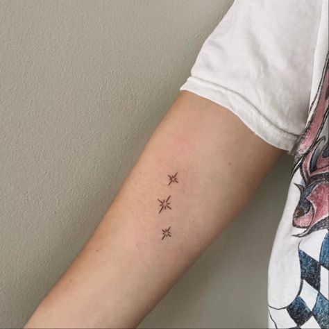 Small Cluster Tattoos, 3 Star Tattoos For Women, Stars Tattoo On Arm, 4 Stars Tattoo, Star Dust Tattoo, Pixie Dust Tattoo, Three Stars Tattoo, Arm Tattoo Forearm, Three Sibling Tattoos