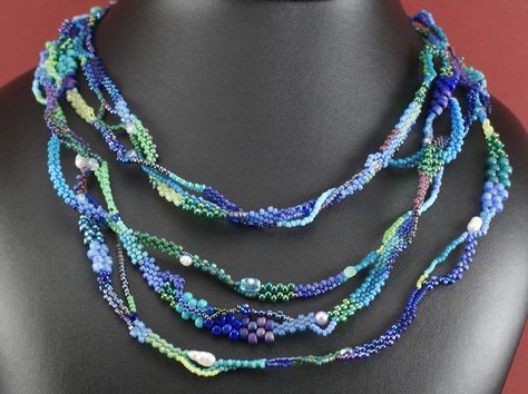 Beadweaving Necklace, Freeform Beading, Beautiful Beadwork, Beaded Jewels, Seed Bead Tutorial, Bead Stitching, Bead Work Jewelry, Beaded Jewelry Patterns, Multi Strand Necklace