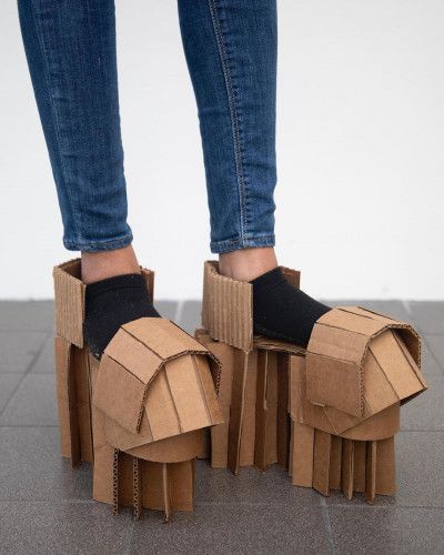 Building With Cardboard, Wearable Cardboard, Cardboard Shoes, Foundation Design, Recycled Dress, Drama Theatre, Cardboard Art, Workout Shoes, Cardboard Crafts