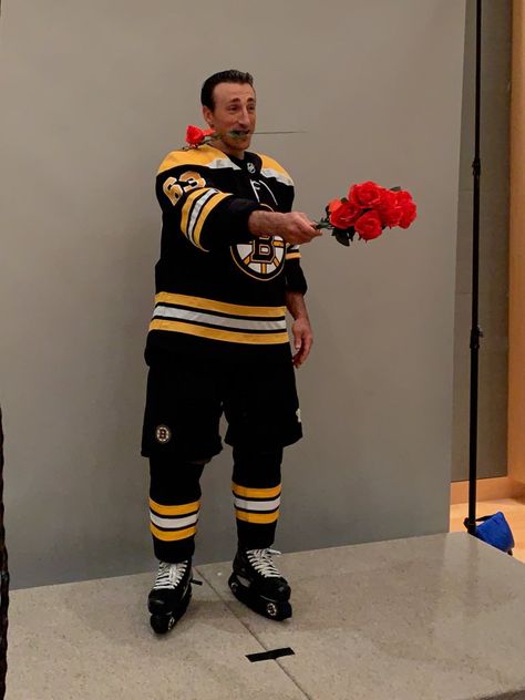 Brad Marchand Funny, Hockey Players Funny, Hockey Funny, Brad Marchand, Band Photoshoot, Boston Bruins Hockey, Bruins Hockey, Hockey Memes, Hockey Baby