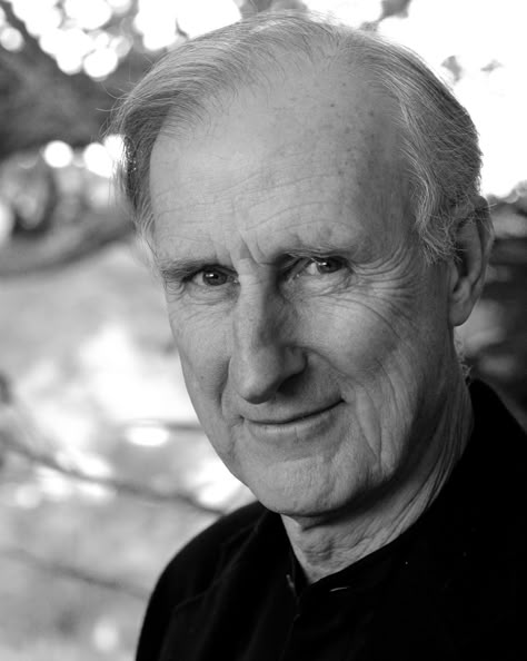 James Cromwell, Male Movie Stars, Oliver Cromwell, Classic Film Stars, Black And White Picture Wall, Actors Male, Male Actors, Great Smiles, People Of Interest