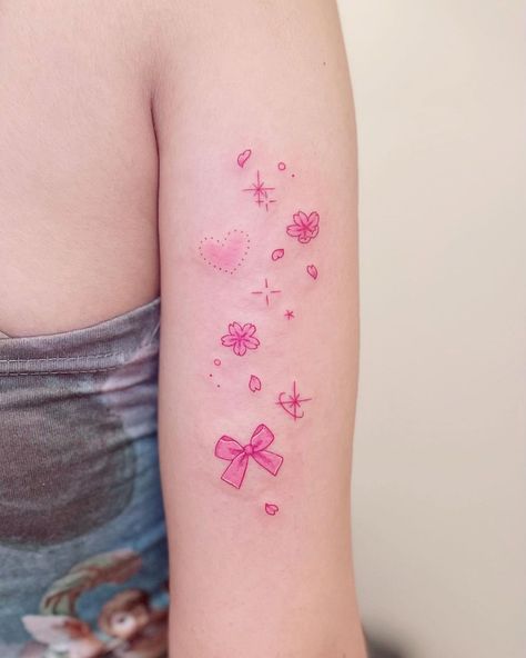 Shoujo Tattoo, Pink Tattoo On Brown Skin, Pink Tattoo Ink, Kawaii Tattoos, Colored Tattoos, Soft Tattoo, Gothic Tattoos, Needy Streamer, Pink Tattoo