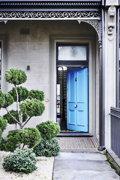 Curb Appeal in Color: A Rainbow Gallery of Front Doors Terrace Extension, Front Of A House, Victorian Renovation, Blue Front Door, Victorian Terrace House, Beautiful Front Doors, Casa Country, Interior Design Photography, Painted Front Doors