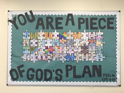 God Has Plans For Me Craft, Bible Verse Display Ideas, Christian Class Auction Projects, Christian Classroom Decor Ideas, Youth Crafts For Church, Bible Verse Bulletin Boards Classroom, Sunday School Board Ideas, May Church Bulletin Board Ideas, Preschool Church Room Ideas