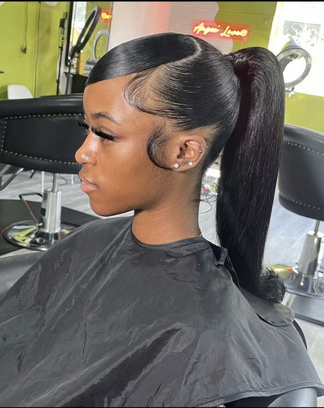 Professional Black Women Hairstyles, Gel Bolla, Gel Bolla Hairstyles, Latest Hair Braids, Weave Ponytail Hairstyles, Sleek Ponytail Hairstyles, Birthday Hairstyles, Hair Done, Pretty Braided Hairstyles