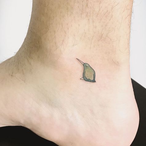 Small Kiwi Tattoo, Kiwi Tattoo New Zealand, New Zealand Inspired Tattoo, Kiwi Bird Tattoo, Bird Ankle Tattoo, Kiwi Tattoo, Nz Tattoo, Dumbest Tattoos, Kiwi Birds