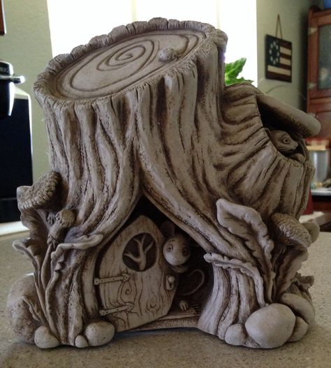 Fairy House Crafts, Clay Fairy House, Fairy House Diy, Chicken Garden, Clay Fairies, Tanah Liat, Garden Pottery, Garden Art Sculptures Diy, Garden Artwork