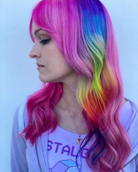 Rainbow and pink hair Half Rainbow Hair, Split Dyed Hair, Hot Pink Hair, Cute Hair Colors, Awesome Hair, Awesome Pictures, Hair Colours, Colored Hair, Rainbow Hair