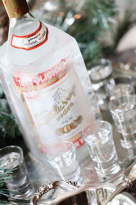 Vodka bottle frozen in a milk carton filled with water. Once the milk carton is removed, the vodka sits all evening in a chilled block of ice Russian Dinner, Lunches For Kids, Girls Night Drinks, Drink Vodka, Russian Christmas, Healthy Lunches For Kids, Christmas Idea, Vodka Drinks, Healthy Lunches