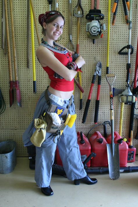 gund mechanic Women Mechanics Outfit, Mechanic Aesthetic Outfit, Mechanic Outfit Female, Job Costumes, Mechanic Character Design, Mechanic Oc, Mechanic Outfit, Clever Couple Costumes, Mechanic Fashion