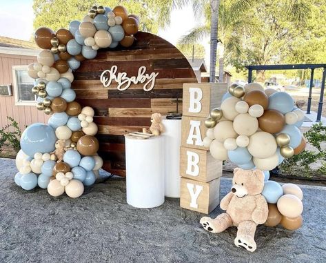 Teddy Bear Baby Shower Ideas, Teddy Bear Baby Shower Theme, Gender Reveal Baby Shower Themes, Bear Baby Shower Theme, Idee Babyshower, Teddy Bear Theme, Cowboy Baby Shower, Baby Shower Theme Decorations, Giant Teddy Bear