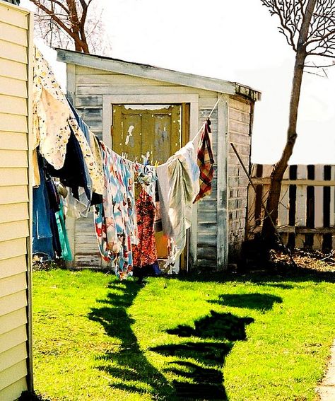 wash on the line by Zama Ree Do, via Flickr Laundry Lines, Laundry Art, Vintage Laundry, Drying Clothes, Watercolor Inspiration, Clothes Line, Art Watercolor, Country Life, Country Living