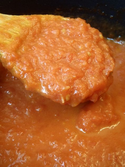 Butter Tomato Sauce, Pasta Buffet, Butter Sauce For Pasta, Tomato Butter Sauce, Tomato Butter, Three Ingredient Recipes, Homemade Ravioli, Easy Japanese Recipes, Butter Pasta