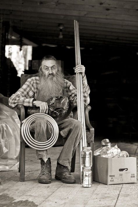 Popcorn Sutton, We Can Be Friends, Whiskey Still, Appalachian People, Moonshine Still, Mountain Man, Vintage Portraits, Vintage Photographs, Old Man