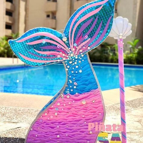 Mermaid Pool Party Decorations, Dolphin Birthday Parties, Mermaid Pinata, Mermaid Party Ideas, Princess Jasmine Birthday Party, Elsa Birthday Party, Mermaid Pool Parties, Ariel Party, Jasmine Birthday