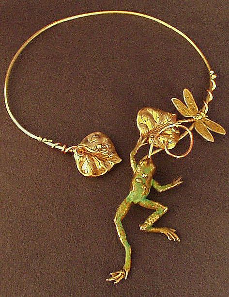 So cute:-D Frog Ring, Frog Stuff, Frog Jewelry, Frog Decor, Chocker Necklace, Frog Prince, Frog Art, A Frog, Butterfly Jewelry