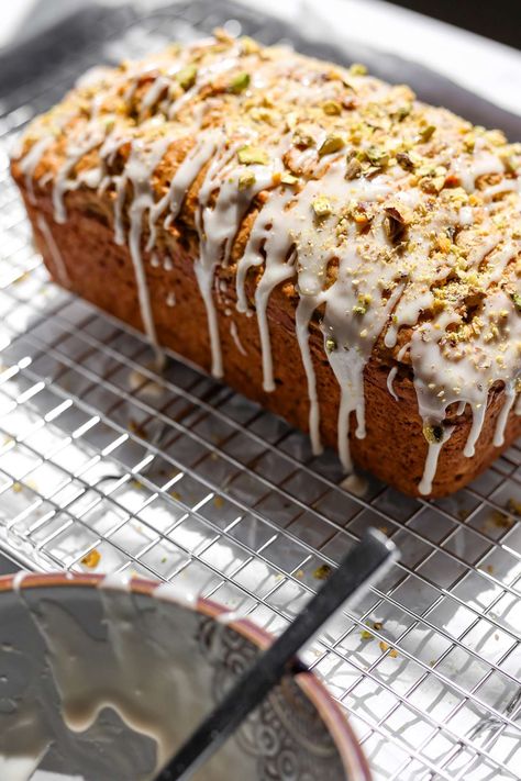 You'll love this light and fluffy Sourdough Discard Zucchini Carrot Bread with pistachios and an icing drizzle for perfect sweetness and texture. This bread is ideal for any spring or summer get-together. Pair it with coffee or tea for a lovely afternoon snack. #zucchini #carrot #bread Sourdough Zucchini Recipes, Zucchini Carrot Bread, Sourdough Zucchini, Sourdough Bread Machine, Peach Kombucha, Carrot Bread Recipe, Icing Drizzle, Braised Leeks, Cultured Food