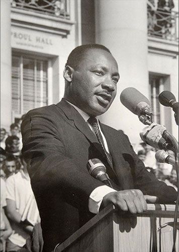 Martin Luther King Pictures, American History Timeline, Famous Historical Figures, Black Leaders, Dr Martin Luther King Jr, Uc Berkeley, Dr Martin Luther King, Civil Rights Leaders, Civil Rights Movement