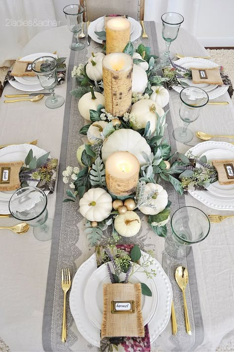 The simplicity of the white plates on the natural linen is beautiful. I bought these white plates at HomeGoods. I love their texture and curved shape; they add so much interest to this tablescape. Sponsored by HomeGoods Fall Dining Table, Rustic Wedding Decorations, Autumn Dining, Centerpiece Christmas, Tafel Decor, Christmas Tablescape, Fall Table Settings, Fall Thanksgiving Decor, Thanksgiving Table Settings