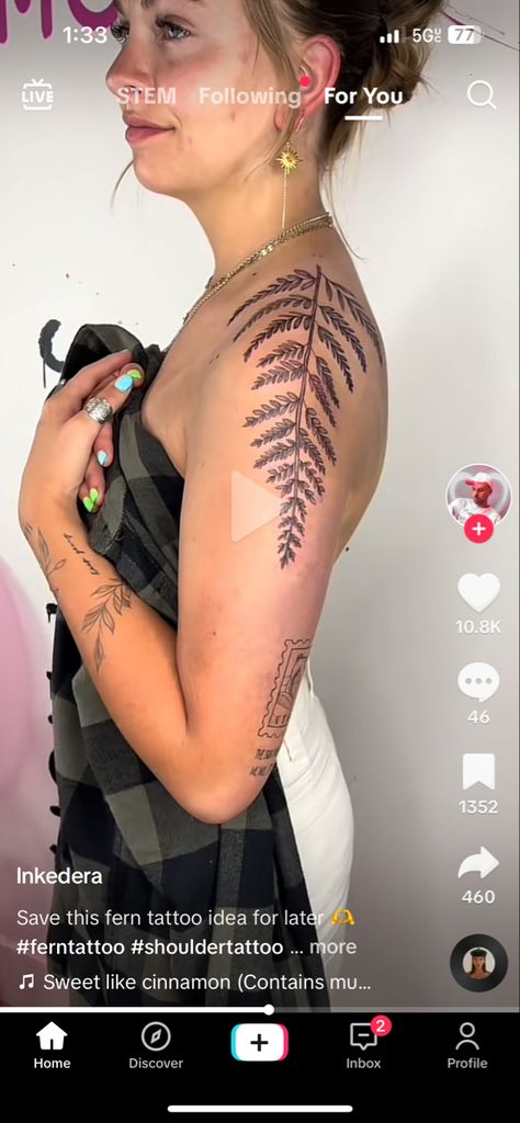 Fern Shoulder Cap Tattoo, Fern Spine Tattoo, Fern Shoulder Tattoo, Fern And Flower Tattoo, Ohana Tattoo, Autumn Fern, Walking Art, Tattoo Thoughts, Fern Tattoo