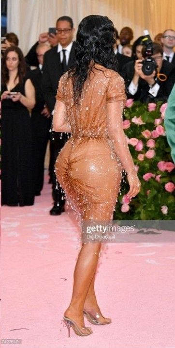 MET GALA 2019 • 06/05 🍑 Kardashian Looks, Money Cash, My Happiness, Kim Kardashian, Mermaid Formal Dress, Formal Dresses Long, Formal Dresses, Money, Saying Goodbye