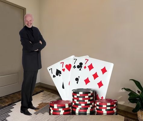 AlmostRealStandups - Etsy Casino Themed Centerpieces, Casino Birthday, Casino Theme Party Decorations, Casino Party Decorations, Poker Party, Casino Decorations, Cardboard Cutouts, Cardboard Cutout, Casino Night