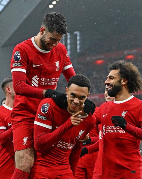 Liverpool Football Team, Lfc Wallpaper, Liverpool Girls, Liverpool Fc Team, Dominik Szoboszlai, Liverpool Logo, Trent Alexander Arnold, Liverpool Team, Alexander Arnold