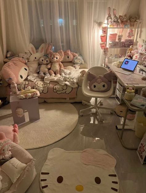 #aesthetic #dior #cute #girl #coquette #kpop #room #organise #sanrio #decor #interiordesign Sanrio Desk Aesthetic, Coquette Kpop Room, Kawaii Room Aesthetic, Sanrio Desk, Sanrio Decor, Sanrio Room Decor, Kpop Bedroom, Sanrio Bedroom, Aesthetic Dior