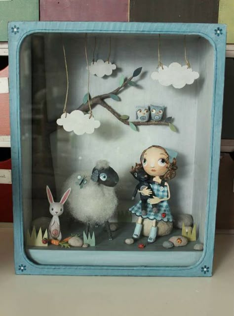 Art Altéré, Box Frame Art, Altered Tins, Matchbox Art, Shadow Box Art, Paper Clay, Shadow Boxes, Box Art, Paper Mache