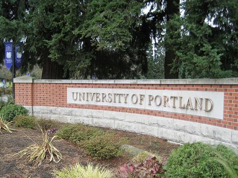 University of Portland: Report ‘Incidents of Discomfort’ to Campus Police By Joshua Krause - The Daily Sheeple The politically correct culture on our college campuses is already obnoxious, absurd, and sometimes downright insane. But believe it or not, it’s still possible... University Of Portland, Oregon College, Best Friend Book, Politically Correct, Entry Signs, Entrance Sign, College Campus, College Students, Portland