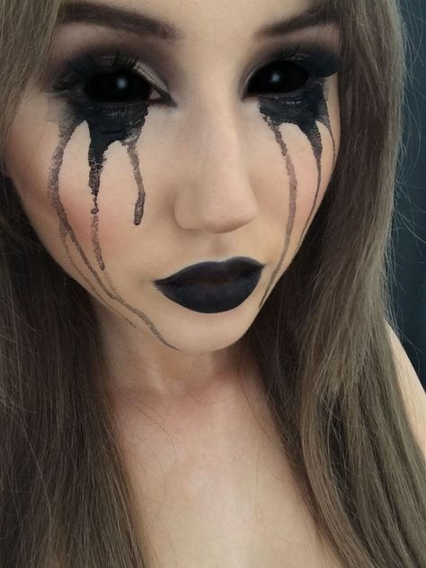 Best 20+ Halloween makeup ideas on Pinterest—no signup required ... Nem Halloween Makeup, Black Halloween Makeup, Alien Make-up, Illusion Makeup, Fantasy Make-up, Halloween Make-up Looks, Halloweenský Makeup, Alien Makeup, Makeup Scary