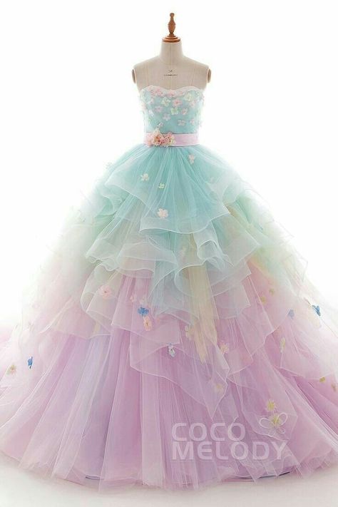 Baju Kahwin, 파티 드레스, Cute Prom Dresses, Fantasy Gowns, Pretty Prom Dresses, Quince Dresses, Fantasy Dress, Girls Fashion Clothes, Ball Gowns Wedding