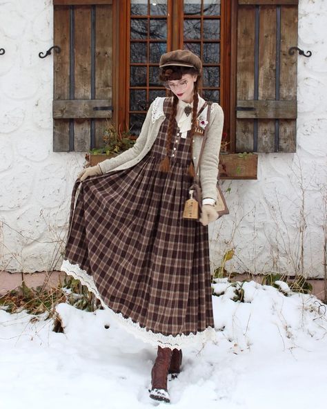 Winter Cottagecore Outfit, Cottagecore Aesthetic Outfits, 23 Aesthetic, Cottagecore Outfit Ideas, Girl Picsart, She In, Cottagecore Winter, Winter Cottagecore, Girl Qoutes