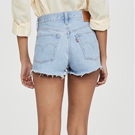 Luxor Heat - Light Indigo Style Levi’s Shorts Nwt Just Too Small On Me! 501 Shorts, Levi 501s, Classic Shorts, White Jean Shorts, Dark Denim Jeans, High Rise Denim Shorts, Levi’s Jeans, Denim Cutoff Shorts, Levi’s 501