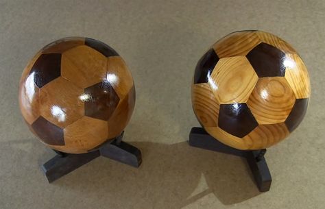 Russian Carpenter Beautifully Crafts a Soccer Ball Out of Wood Soccer Wood Projects, Soccer Ball Crafts, Diy Wood Projects For Men, Wooden Crafts Diy, Candle Holder Crafts, Diy Wood Wall, Upholstery Diy, Wood Furniture Diy, Metal Candle Holders