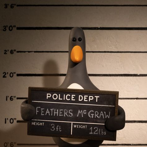 Beak the Internet 🐧⁠ ⁠ Feathers McGraw is back in Wallace & Gromit: Vengeance Most Fowl, a brand new film premiering on @bbc in the UK and @netflix globally this winter.​⁠ ⁠ #VengeanceMostFowl #FeathersMcGraw #WallaceandGromit #Aardman Wallace And Gromit Penguin, Feathers Mcgraw, Noot Noot, Wallace And Gromit, Aardman Animations, Funny Yugioh Cards, Shaun The Sheep, Cat Meme, Reaction Face