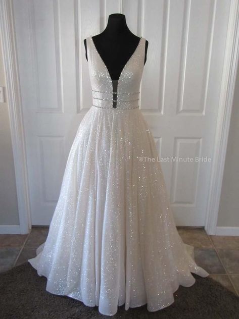 The Last Minute Bride | Champagne Tulle Kennedy Feminine Wedding Dress S Junior Bride Dresses, How To Dress For A Wedding, Informal Wedding Dresses, Feminine Wedding, Lace Dress Styles, Wedding Dress Guide, Lace Beach Wedding Dress, Wedding Dress Sizes, Lace Bridesmaid Dresses