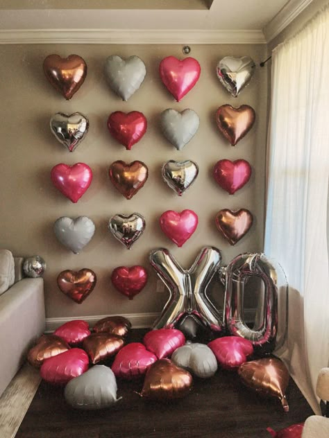 Heart Balloons Photoshoot, Galentines Party Theme, February Party Themes, Valentines Event, Valentines Bachelorette Party, Valentine Party Decor, Valentine Party Decorations, Galentines Party Decor Aesthetic, Valentines Day Party Decorations